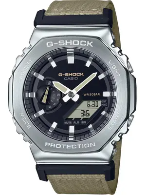 GM-2100C-5AER CASIO G-Shock Muški sat